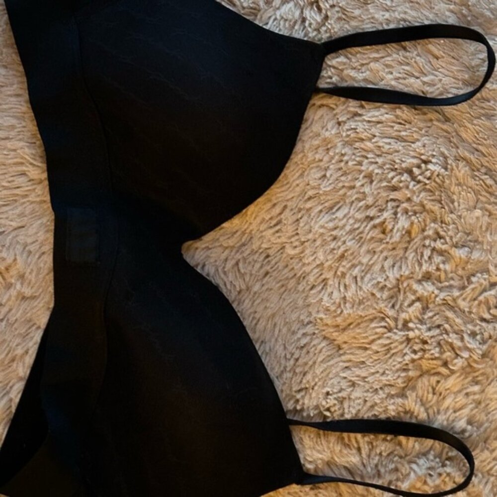 PINK Black Women's Wireless Bra